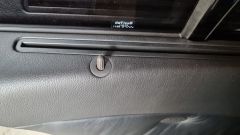 w211_amg_tuerpins_005