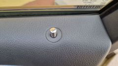 w211_amg_tuerpins_009