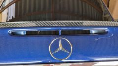 W211_schwarze_dritte_Bremsleuchte_011